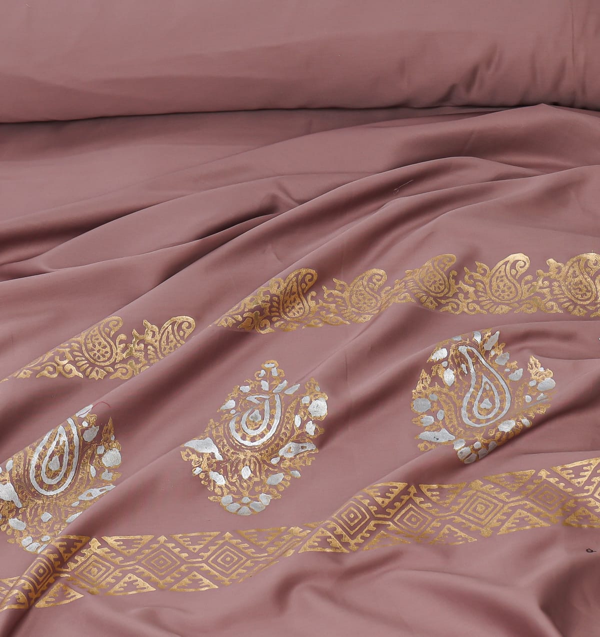 8-Piece Silk Satin Bridal Bedset with Exquisite Block Printing