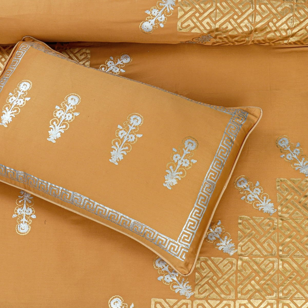 8-Piece Silk Satin Bridal Bedset with Exquisite Block Printing